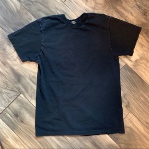 Small black Tshirt